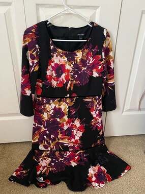 Roz & Ali Floral Scuba Crepe Peplum Hem Sheath Dress Size 4